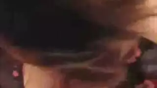جنس فموي آسيوي صريح: قذف في الحلق وابتلاع السائل المنوي