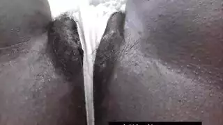 جلسة جنس ساخنة طوال اليوم في السرير مع بريطانية ناضجة عارية