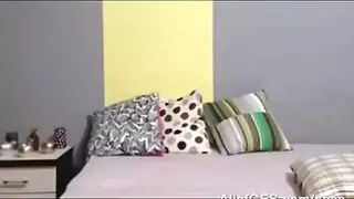 لا مال، لا مشكلة: العمل القذر يتحول إلى جنس صريح
