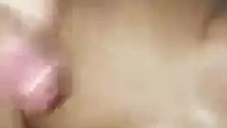 لم يكن اليشم مايو أبدا في علاقة لأنها لا تستطيع التعامل مع ديك طوال الوقت