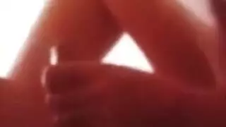 ربة منزل مثيرة جماع جماعي مع موظفي زوجها صريح كامل